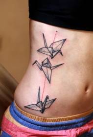 Motivo per tatuaggi a costine con gru a punta di carta punto nero