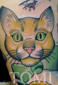 Katės tatuiruotės modelis, padarytas rankomis