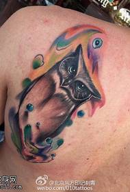 Ramena tetovaža sova akvarel uzorak