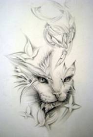 Черно сива скица творчески литературен красив ръчен сладък татуировка на котка