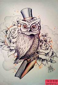Një dorëshkrim tatuazhi i owl