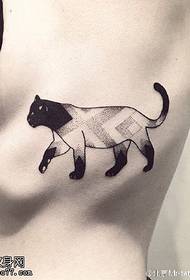 रिब मांजरीचे पिल्लू गोंदण नमुना