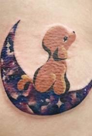 Meedchen Säit Taille gemoolt Stäerenhimmel Element Mond a Welpen Tattoo Bild