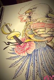 Kardas ir erelis Europos ir Amerikos tatuiruotės rankraštinis paveikslėlis