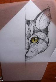 Patrón de tatuaje de medio gato manuscrito