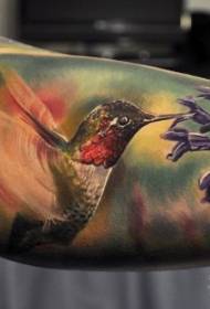 Gran brazo realista patrón de colibrí e vento de tatuaje de flores