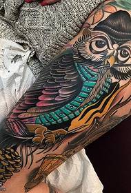 Buttock penti wa owl tattoo