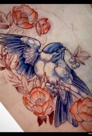 Manoscritto del modello del tatuaggio del fiore dell'uccello della nuova scuola dell'Europa e degli Stati Uniti