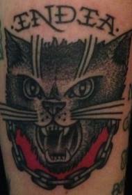 Apburtais melnā kaķa un dzelzs ķēdes tetovējuma modelis