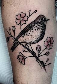 Modello di tatuaggio tatuaggio piccolo uccello pianta fresca