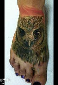 Modello del tatuaggio del gufo del piede