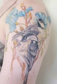 Pigens armmalede akvarel skitse litterære små friske fugle tatoveringsbillede
