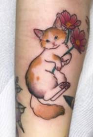 Ib pawg ntawm tsoos Japanese kitten tattoo kos duab
