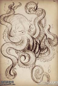 Tus kheej octopus sau cov qauv tattoo