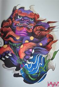 Gambar naskah tato singa berwarna
