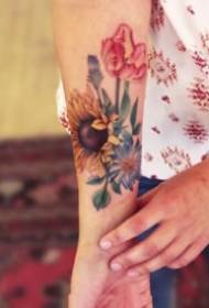 Ang pattern sa tattoo sa tattoo nga 9 gamay nga lab-as nga mga litrato sa tattoo nga sunflower
