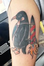 Stará škola malovaná raketa a tučňák kreslený tetování vzor