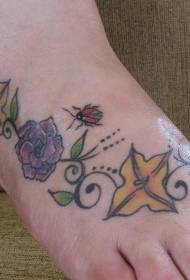 Instep ყვავილები და ladybug tattoo ნიმუში