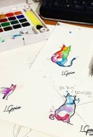 Európai és amerikai splash festék kis friss macska tetoválás mintás kézirat