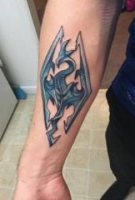 Ragazzi armi dipinte ad acquerello schizzo Sting Tips prepotente Dragon Tattoo Picture