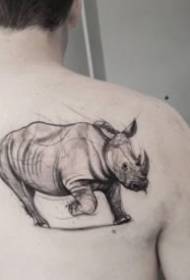 eng Grupp vu staarke Rhinoceros Tattoo Designs