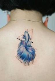 Ilustração de tatuagem de peixe pequeno - um conjunto de 9 desenhos de tatuagem de peixe fresco pequeno bonito