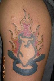 Taurus cim thiab cim cov nplaim hluavtaws tattoo qauv