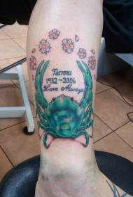 Modello di tatuaggio con gambo di lettera di fiori e granchio verde