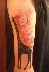 Рука жирафа червоне полум'я татуювання візерунок