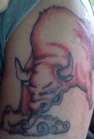 Wzór tatuażu szalonej krowy z dużym ramieniem
