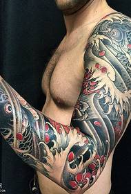 Patró de tatuatge de bracet de flor de cirera gran koi