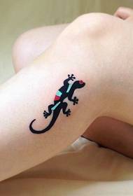 un conxunto moi diferente de pequenas tatuaxes de gecko