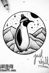 Umbhalo wesandla wephethini encane ye-penguin tattoo