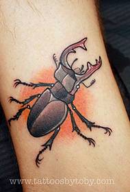 Modello di tatuaggio di scarabeo della nuova scuola