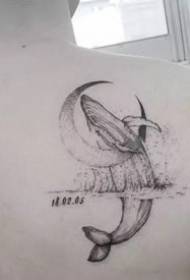 Gambar tato paus yang sangat indah