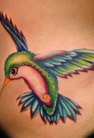 Талия красива цветна татуировка на колибри