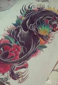 panther ສີກຸຫລາບຮູບແບບຫນັງສືໃບລານ tattoo