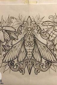 Modello di tatuaggio falena manoscritto