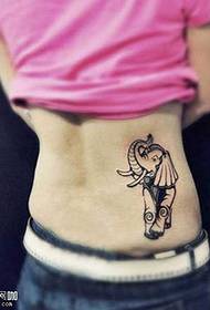 Patrón de tatuaje de tótem de elefante de cintura