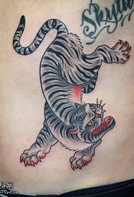 Ang pattern ng tattoo ng tiger tattoo ng tiyan