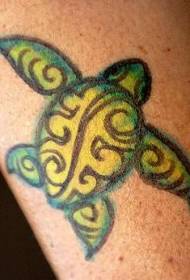 Боја руке врло леп узорак тетоваже мале корњаче