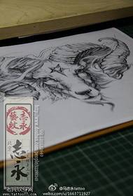 Posamezni vzorci rokopisa tetovaže antilopa