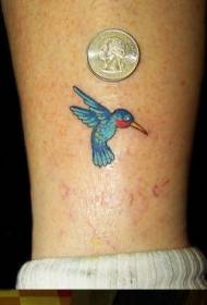 Piccolo modello di tatuaggio classico colibrì