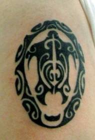 部落黑色圆形乌龟纹身图案