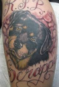 Patrón de tatuaxe con memoria do becerro Rottweiler