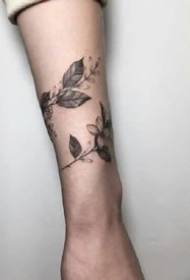 Tatuaje de plantas: busca una imagen de tatuaje fresca propia