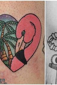 Hjärtformade flamingo tatuering mönster