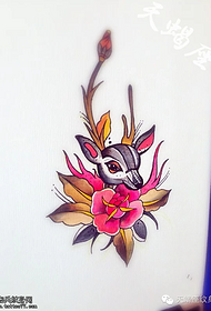 Foto manoscritto tatuaggio rosa antilope colorata