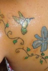 Terug schattige dame kolibrie bloem tattoo patroon