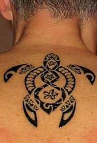 Modello del tatuaggio del totem tribale della tartaruga nera di personalità